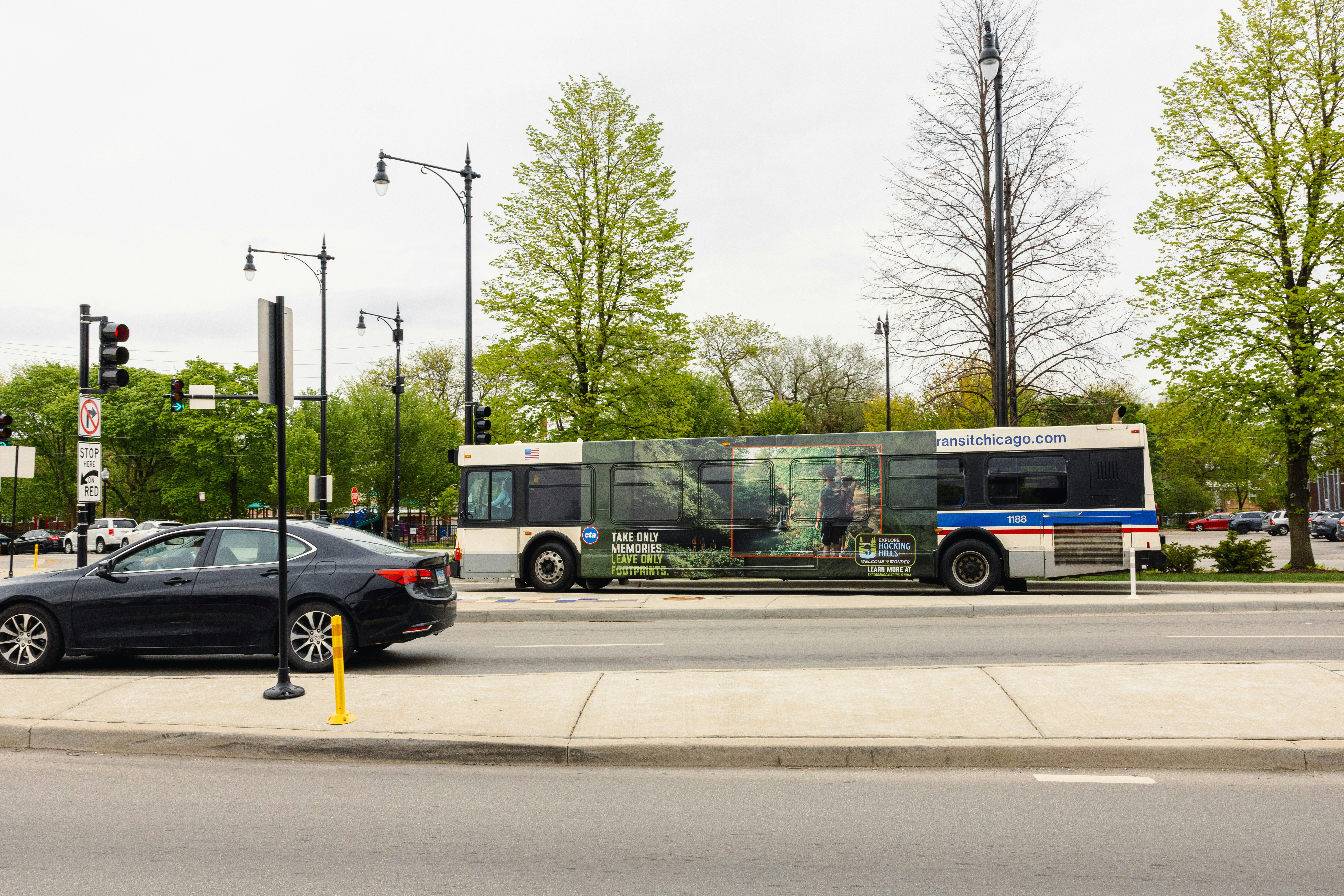 Chicago_Bus_Ultra Super King_22621020_1917471 (1).jpg