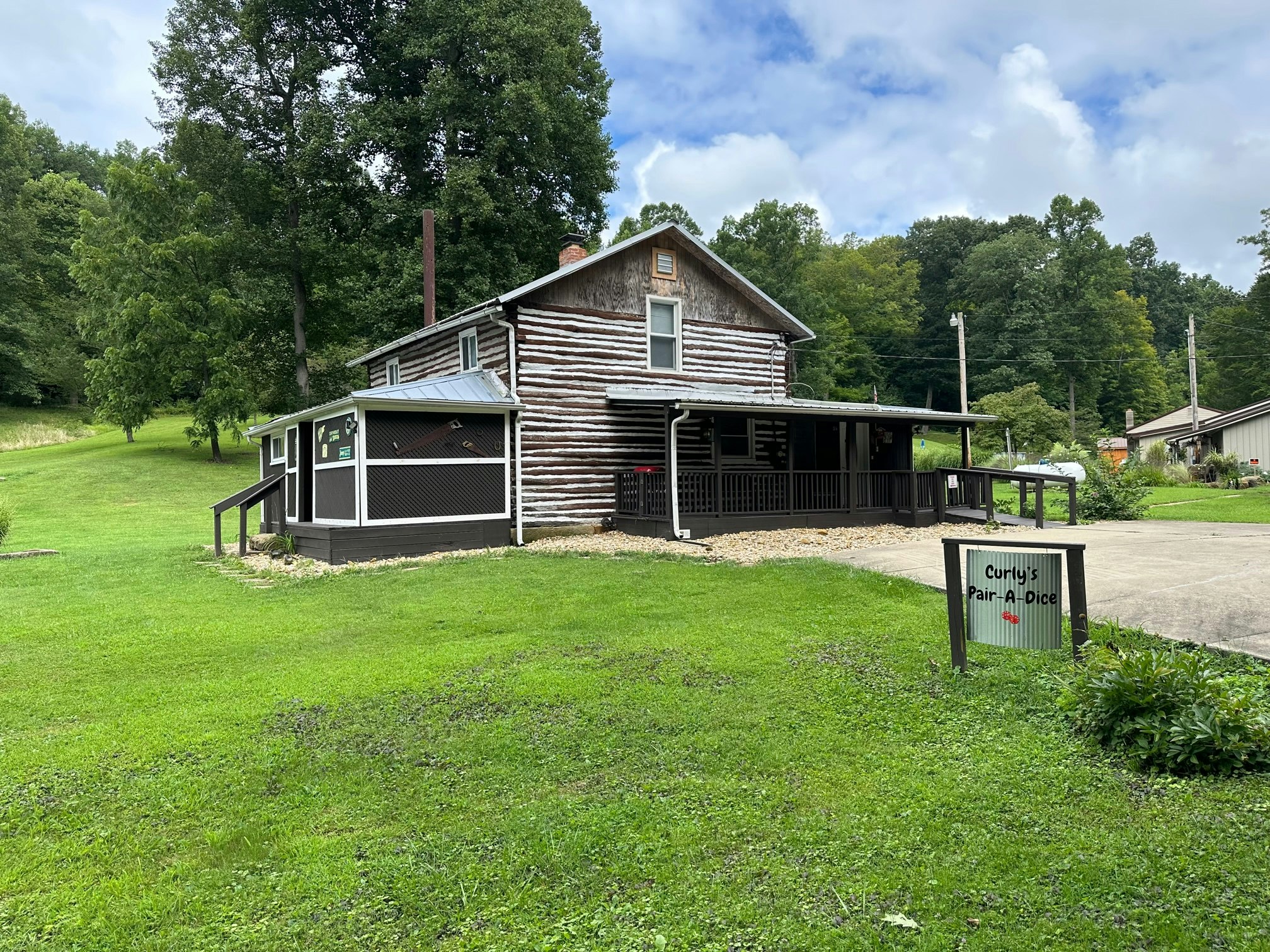Curley's Pair-A-Dice