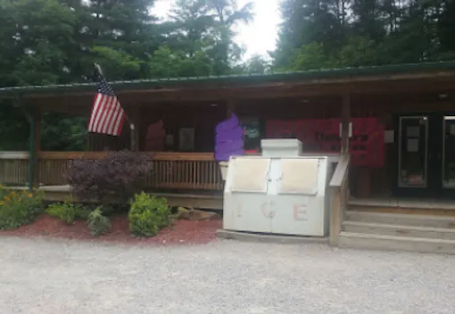 Old Man’s Cave General Store