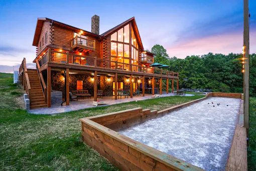 Liberty Log Lodging