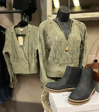 Simplicity Threads Boutique