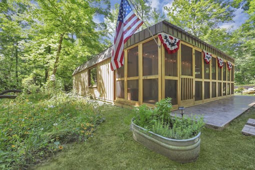 GunSmoke Cabin Rentals